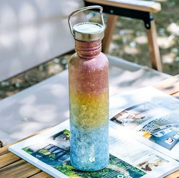 Titanium Insulated Water Bottle – 750ml Ultralight Flask with Handcrafted Ice Crackle Design